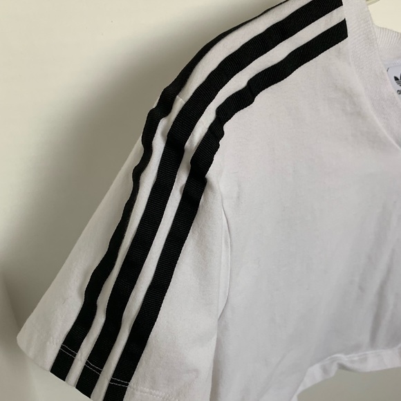 Adidas crop shirt - Picture 5 of 6